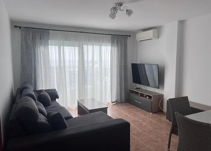 Apartamentos La Caleta