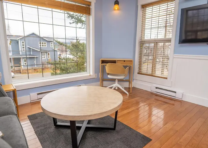 Downtown Whitehorse Apartment In Old Town