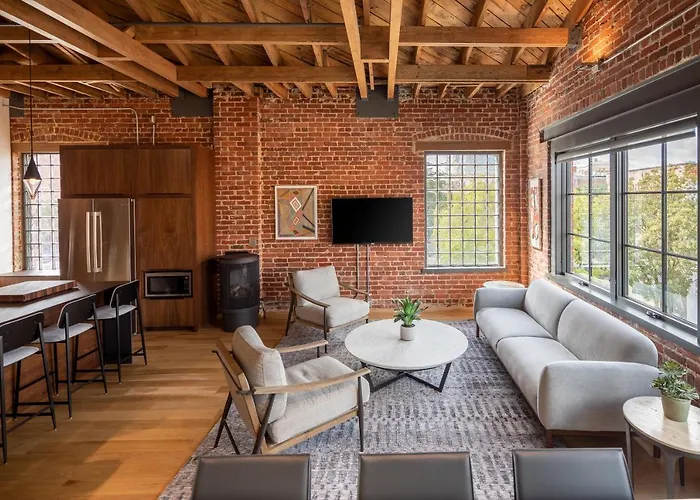 Elevation Lofts Hotel