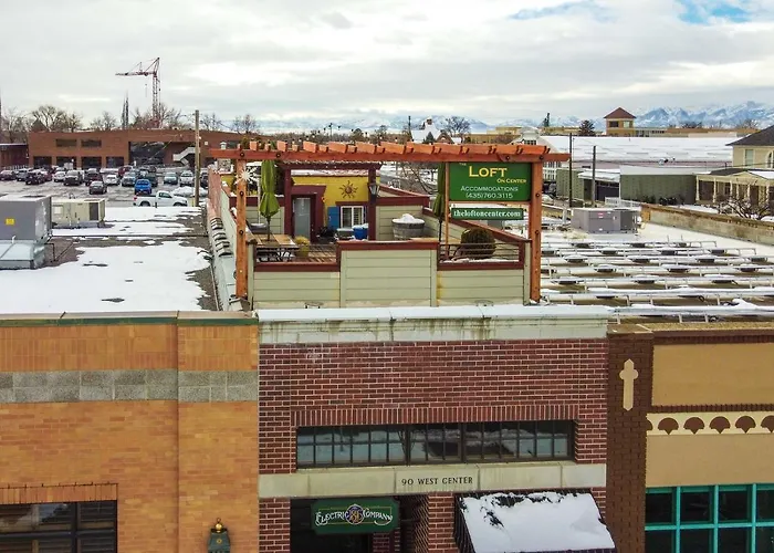 Walkable Downtown Logan Apartment W/ Rooftop Deck