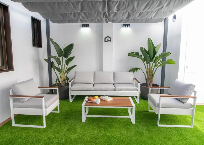 Laguna Home&Suites