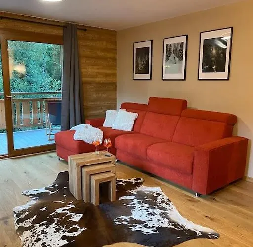 Gorgeous 2 Bedroom, 2 Full Bath, Ski In Apartment! Winner Of 2026, 2025, And 2024 Traveller Award!