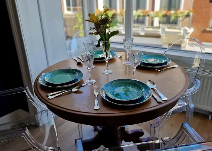 De Cosy Barock Met Gezellige Patio !
