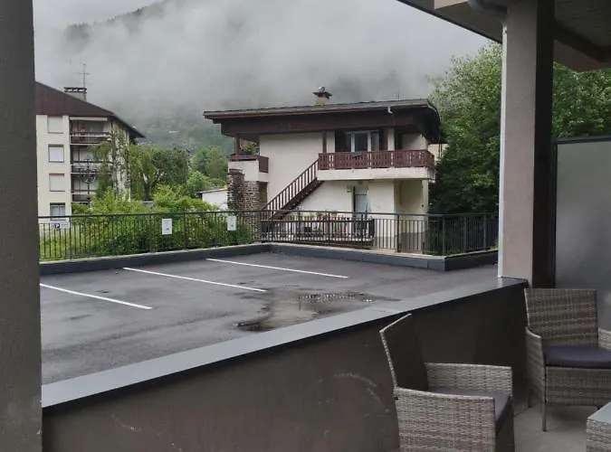 Roomy Studio Near Town And Ski Lift, Free Wifi And Parking