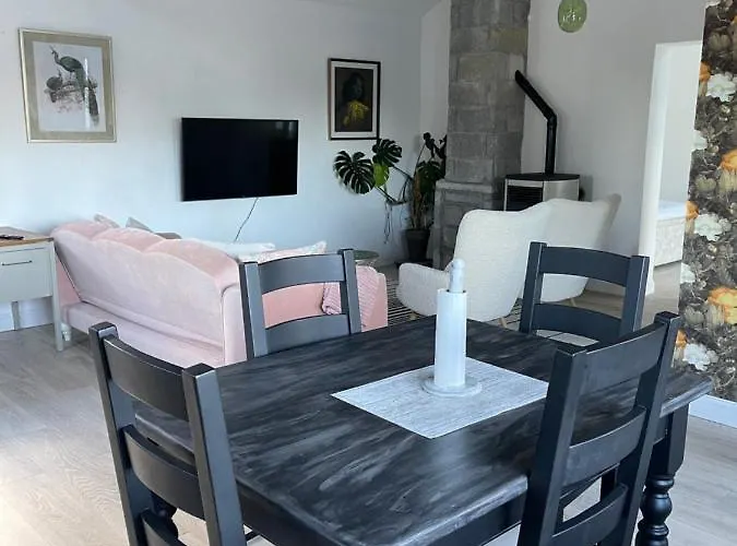 Cosy Apartment With Fire Stove