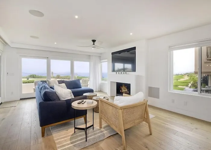 Oceanfront Luxury, Fully Remodeled, Five-Star