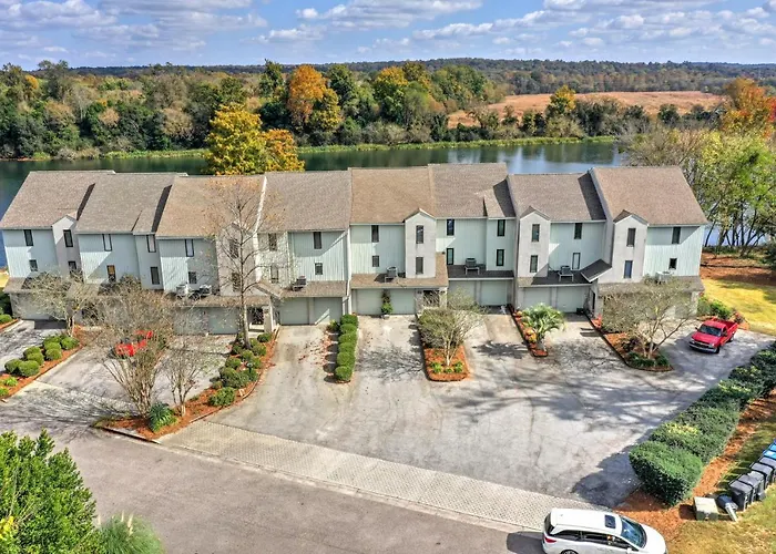 Beautiful 3Br Townhouse Close To Downtown Augusta