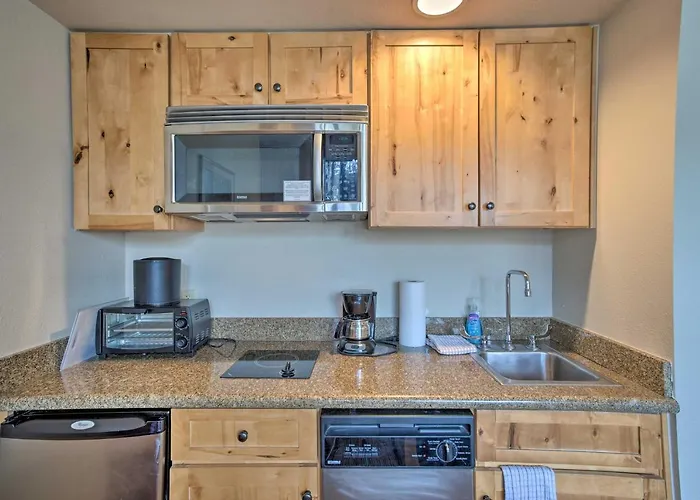 Cozy Colorado Studio Near Crested Butte Ski Slopes