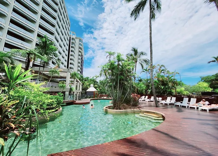 Cairns Luxury Waterfront Apartment