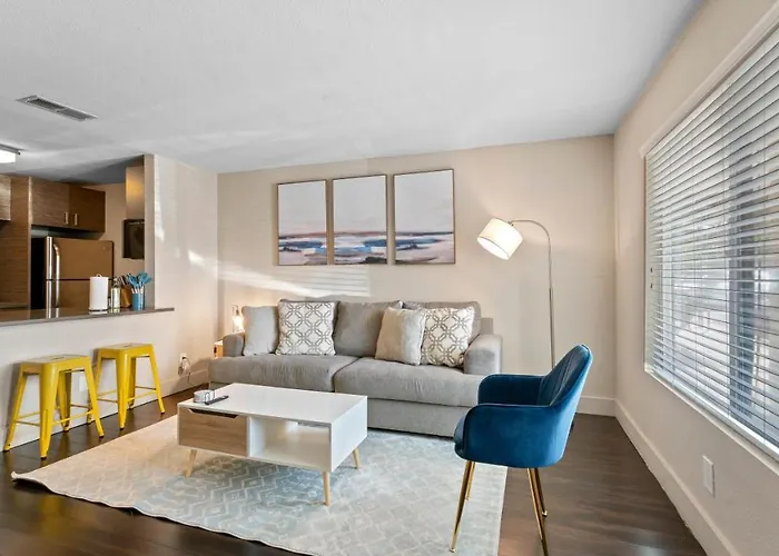 Extended Stay Apartments Next To Downtown