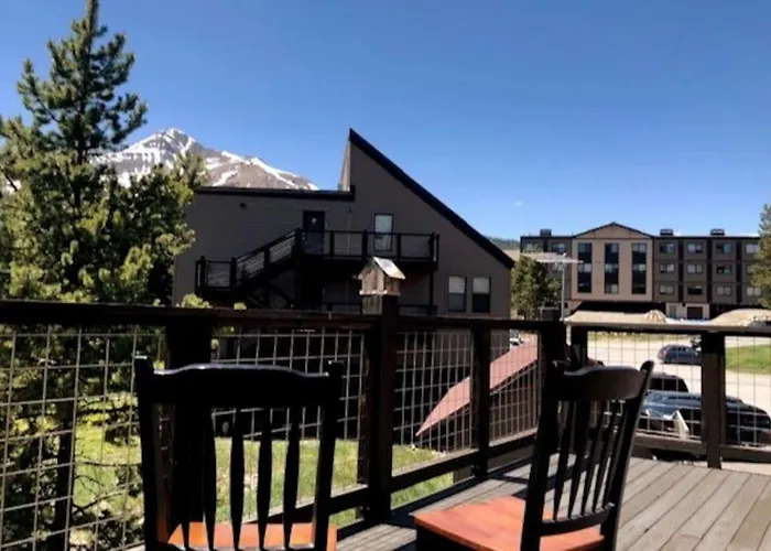 Sporty Mountain & Lake View 3Rd Floor Studio
