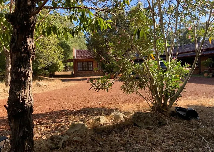 Bentworth Lodge