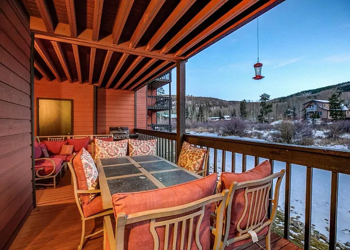 Mountainside Pineview Condo: Cozy Frisco Retreat