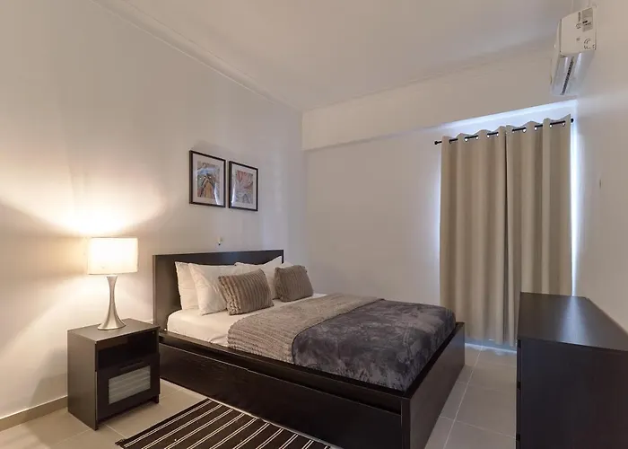 Dom. Rep. Exclusive 2 Bed Apt. Evaristo Morales