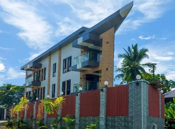 Breeze Apartments