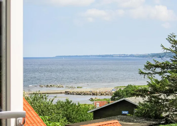 Beautiful Apartment In Gudhjem With 2 Bedrooms