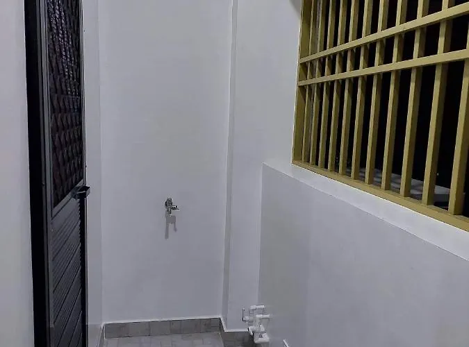 Flb Apartelle Los Banos