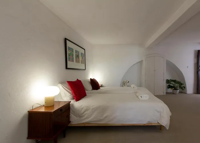 Casa Ancha