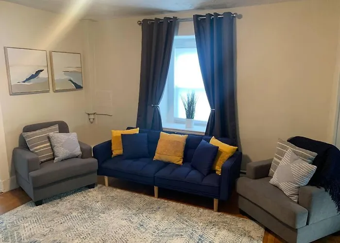 Cozy Cambridge Apt