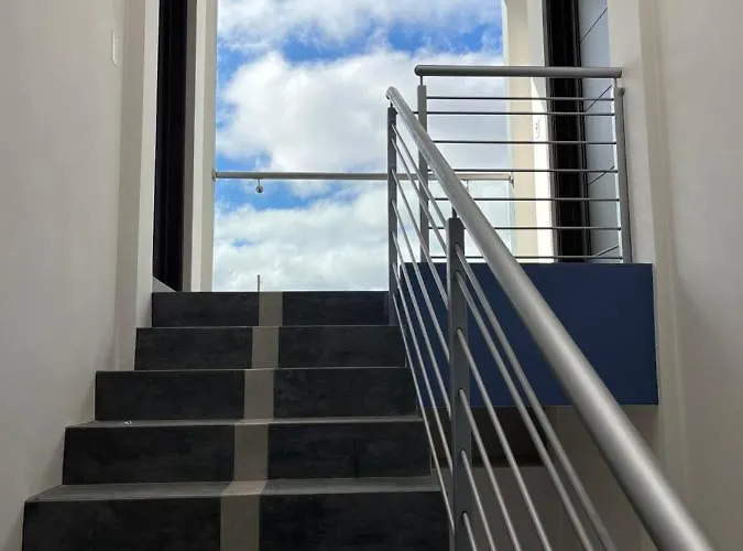 Apartamento En Condominio Damos Factura