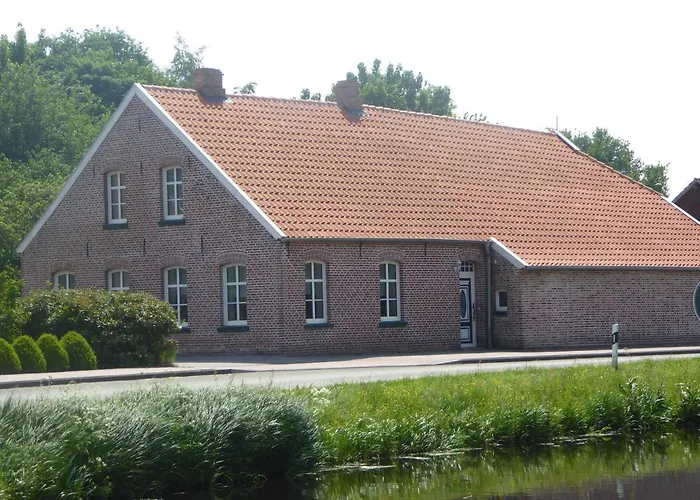 Ferienwohnung Elise Im Gulfhof Am Kanal