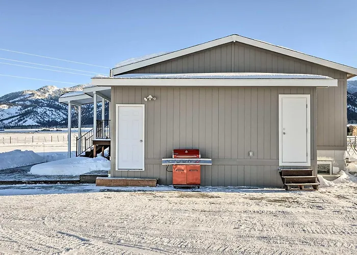 Cozy Home: Mtn Views, A/C, In Heart Of Star Valley