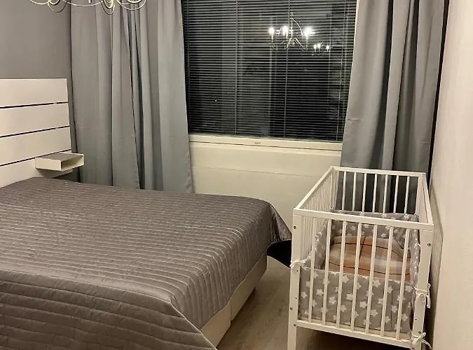 4 Km To The Jyvaeskylae City Center Afoot, Cute Apartment With Free Parking