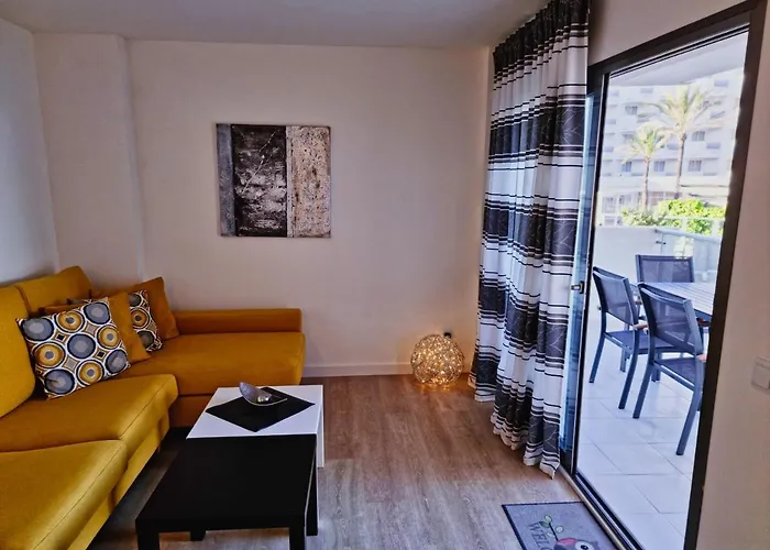 Cozy Apartment With A Fantastic Sea View