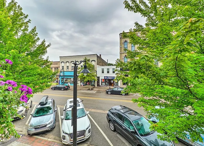 Downtown Grand Haven Apt < 1 Mi To Lake Michigan