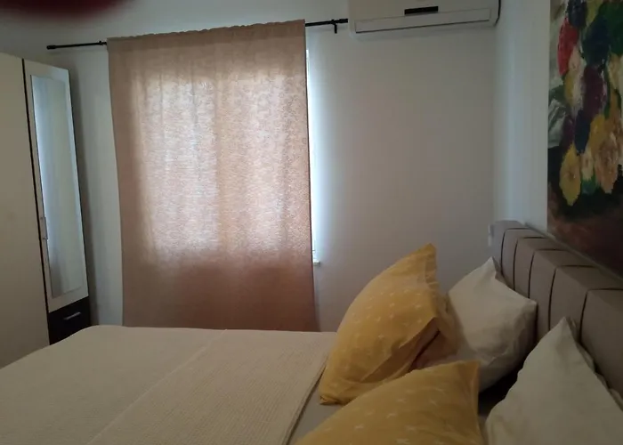 Apartments Tomic