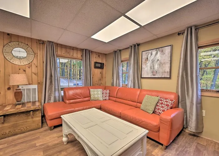 'John Wayne' Apartment - Deck, Bbq, Horses On-Site