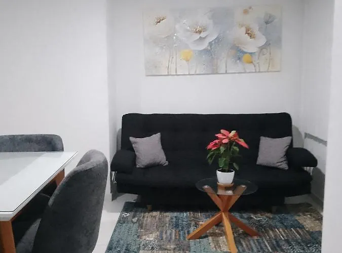 Apartamento En El Centro De La Ciudad Bonita A Muy Buen Precio
