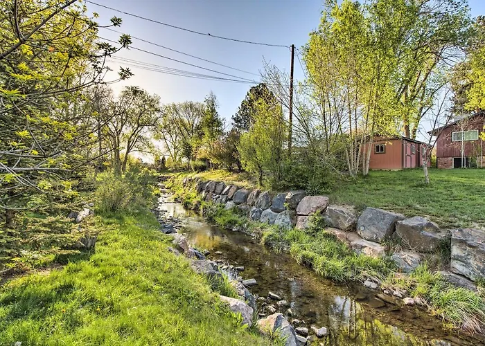 11 Mi To Denver Zoo: Lakewood Studio W/ Fire Pit!