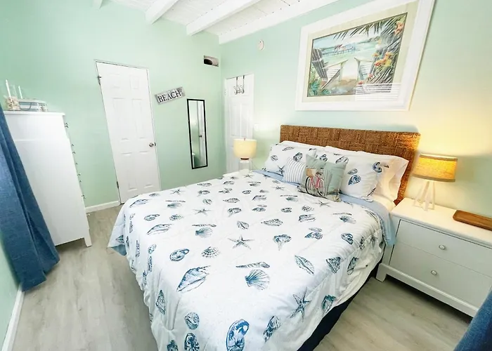 Cozy Canaveral Cottages