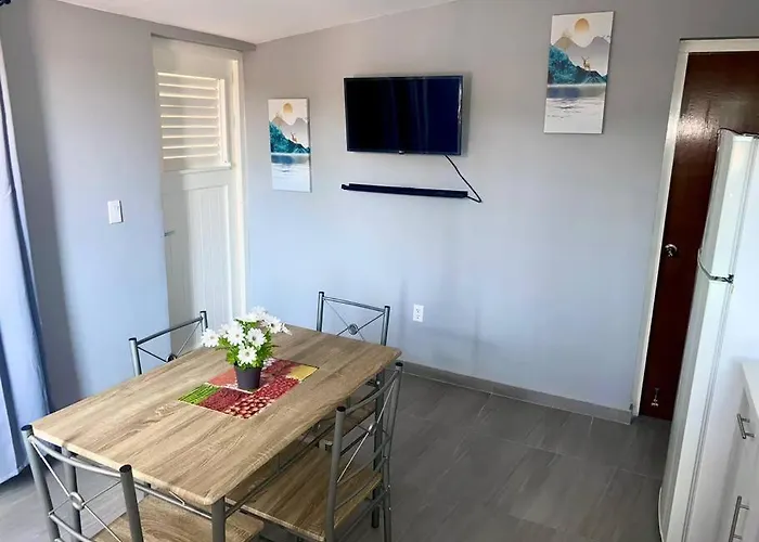 Cozy 1-Bedroom Apartment Close To City Center
