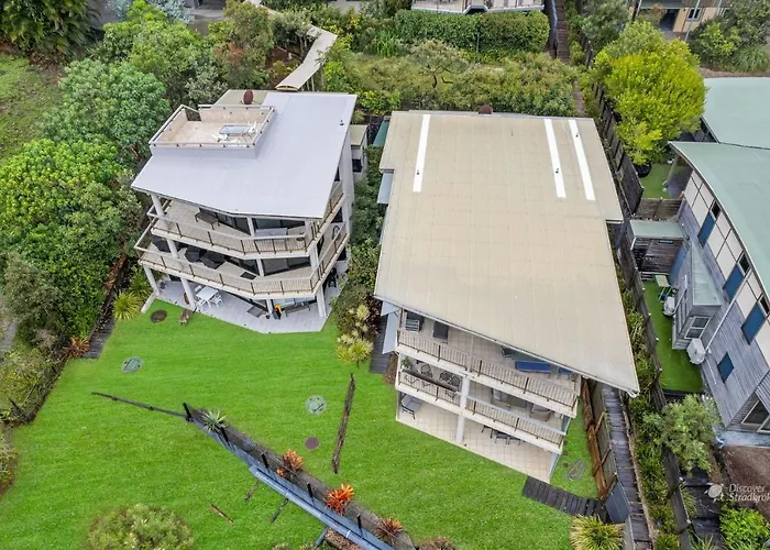 Mooloomba One By Discover Stradbroke