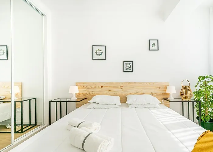 Tolentino'S 2Br Apt By Lisbon With Sintra
