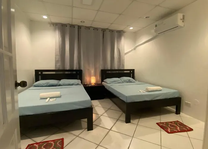Romy'S Place - Entire 2Nd Floor Apartment