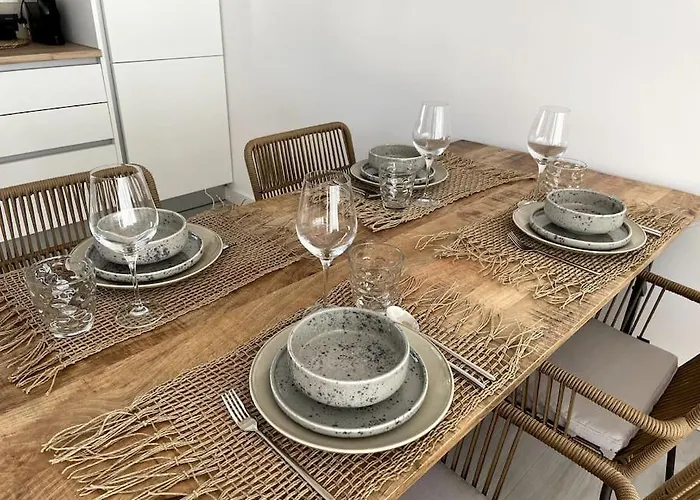 Ad Apartment