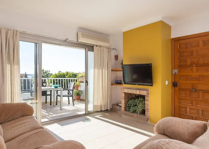 Apartment Francesca Beach With Pool In Playa De Alcudia