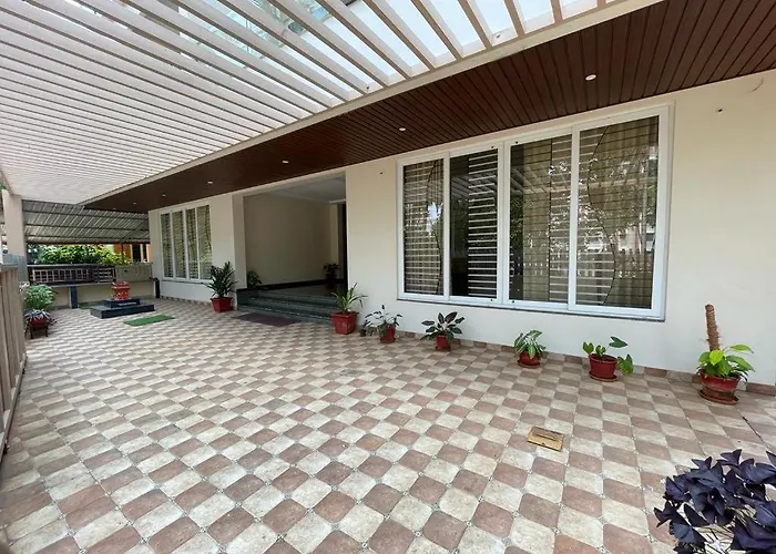 Aikya Kadri #Your Home Away From Home# Non Smoke# Vegetarians Preferred# Strictly For Families