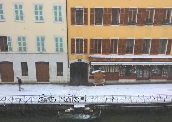 Gite Urbain Au 2Bis - Annecy