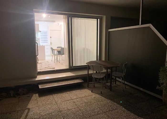 Studio En Hypercentre Refait A Neuf En 2023 Avec Une Belle Terrasse!