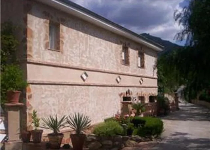 La Casa De La Piscina, ideal Para Familias Y Grupos
