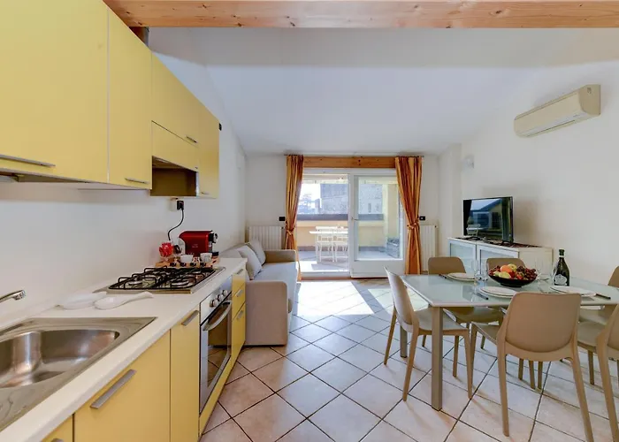 Sunset Apartment Home & Terrace