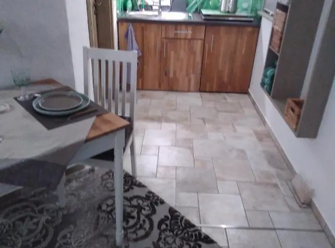 Monteur-Ferienwohnung Ot Naundorf