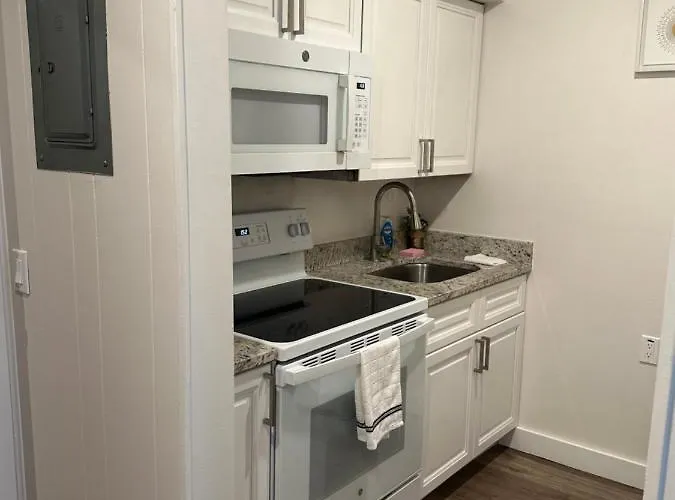 Beautiful Renovated Studio Apartment In Gadsden Al