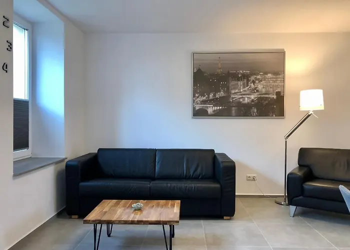 Erdgeschoss-Appartement Mit Seeterasse