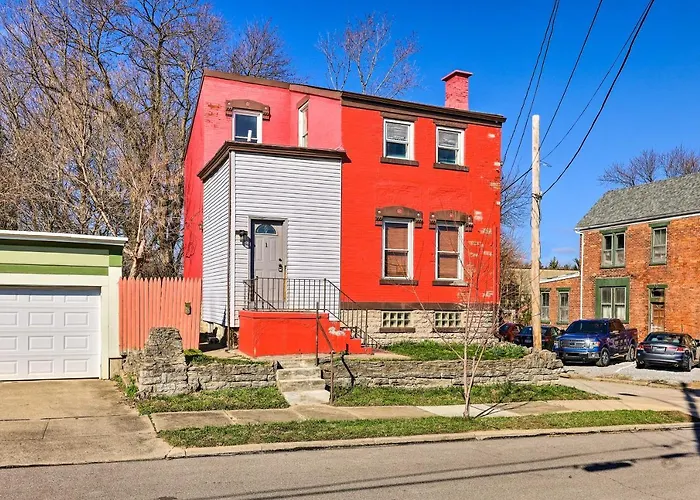 Cincinnati Vacation Rental: 6 Mi To Downtown!
