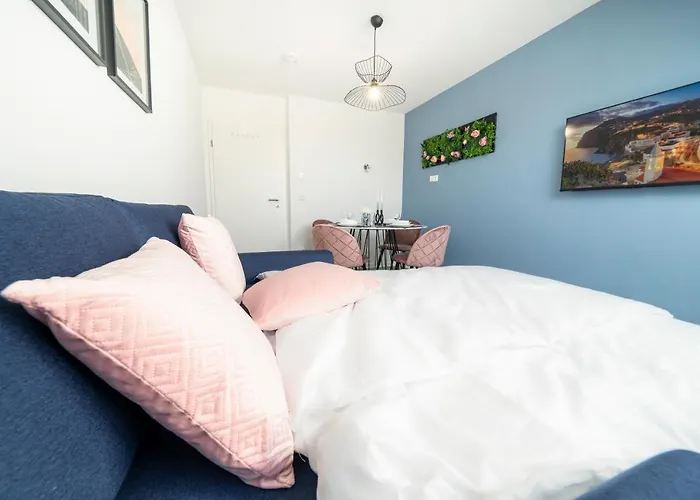 Noble Suite - Parking - Workspace